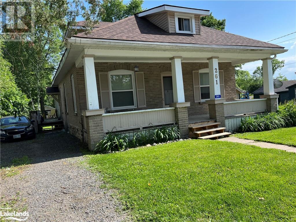 261 Hotchkiss Street, Gravenhurst, Ontario P1P 1H7 (25733577