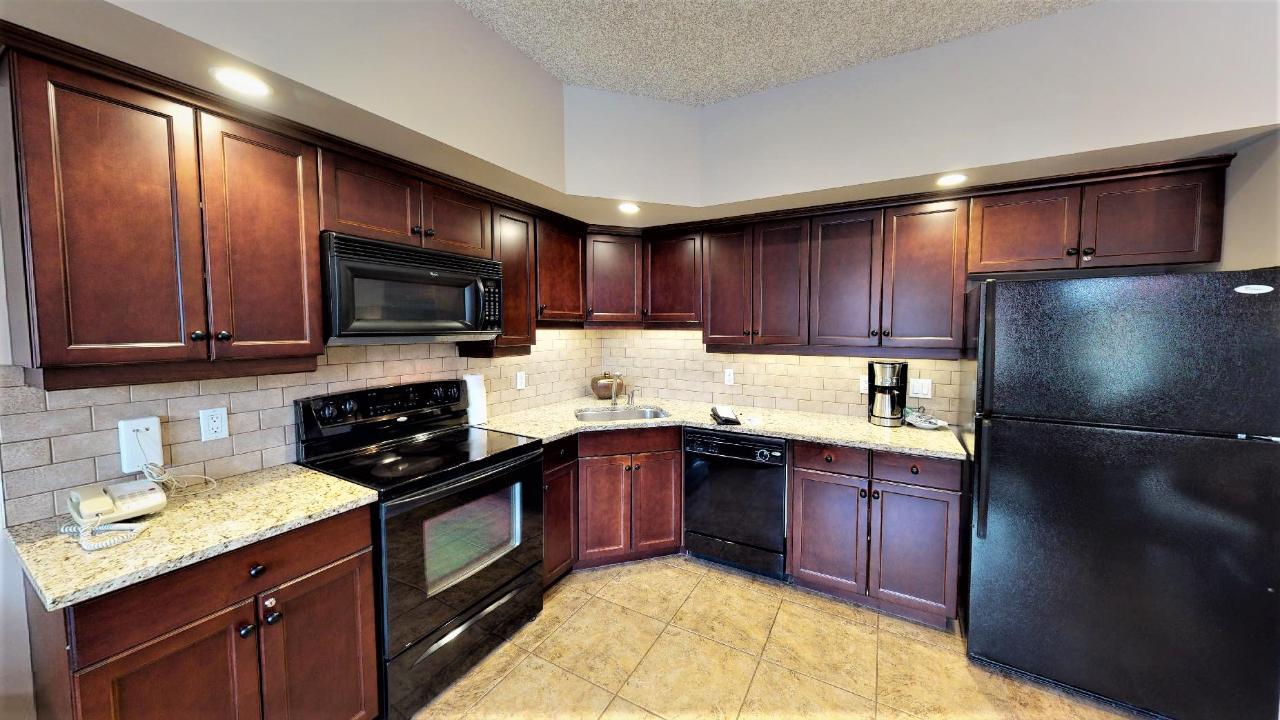 523 B - 500 Bighorn Boulevard, Radium Hot Springs, British Columbia  V0A 1M0 - Photo 11 - 2471587