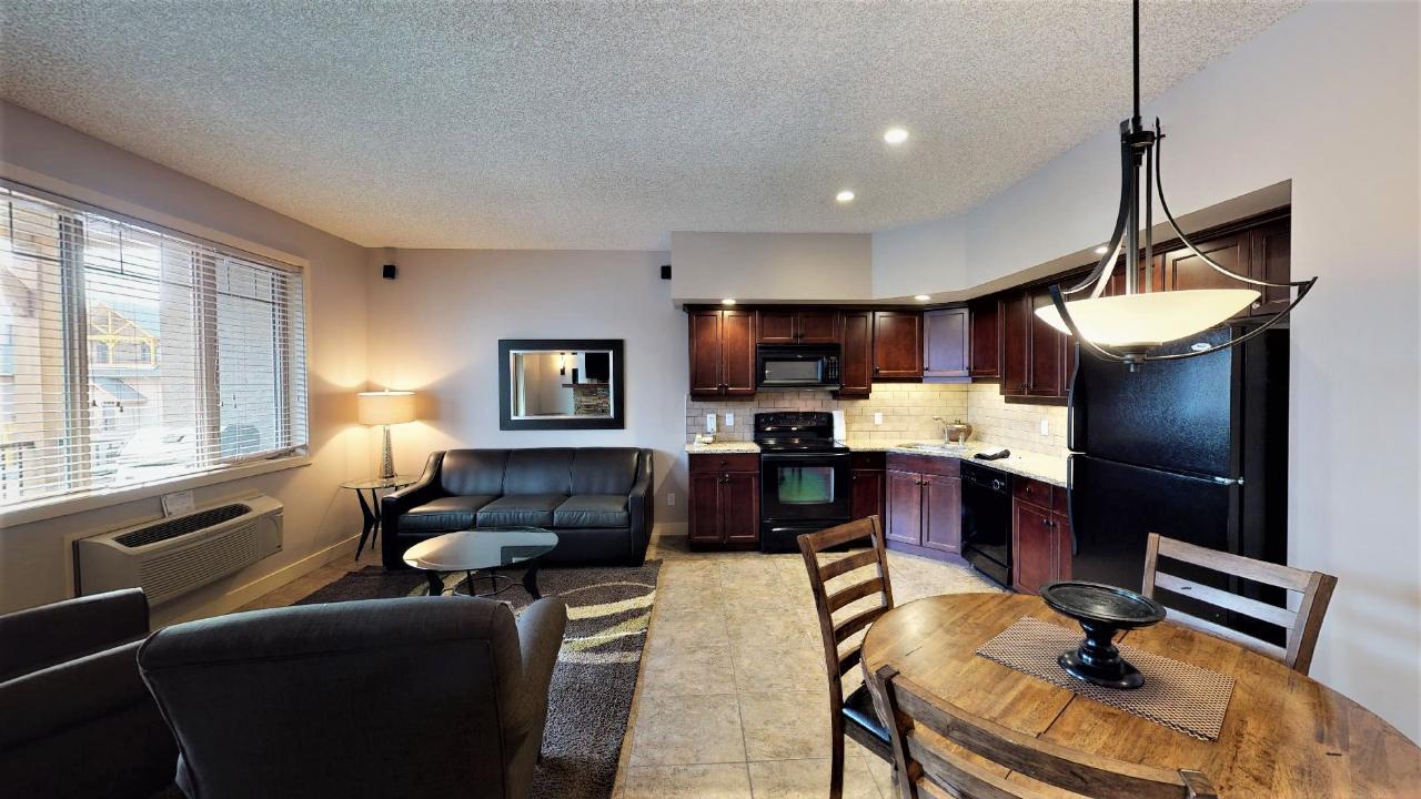 523 B - 500 Bighorn Boulevard, Radium Hot Springs, British Columbia  V0A 1M0 - Photo 13 - 2471587