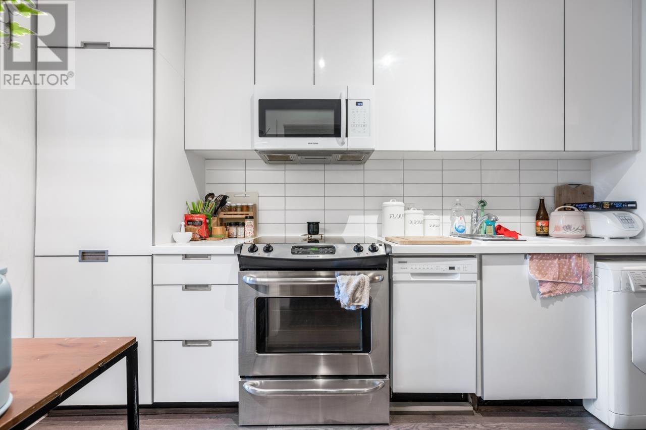 211 138 E Hastings Street, Vancouver, British Columbia  V6A 1N4 - Photo 3 - R2790255