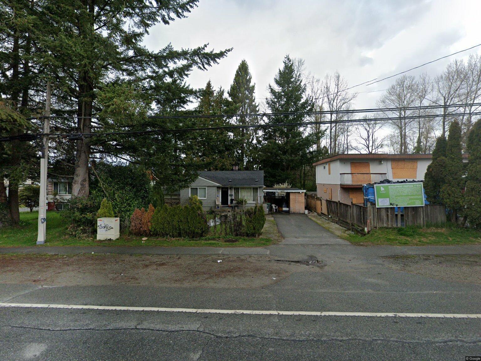 13737 Grosvenor Road, Surrey, British Columbia  V3R 5E5 - Photo 1 - R2790133