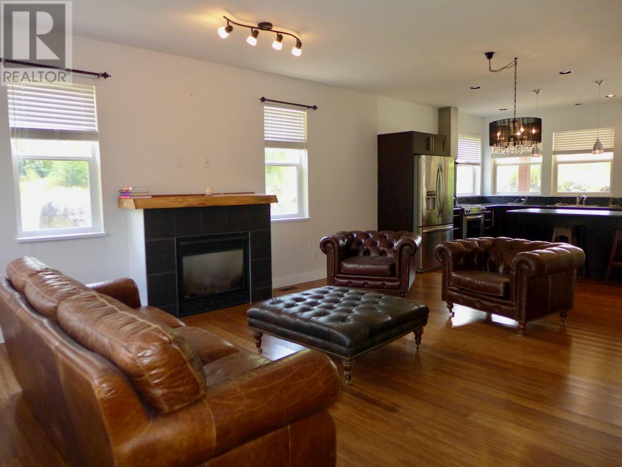 5405 Yew Road, Sechelt, British Columbia  V7Z 0L3 - Photo 14 - R2790525