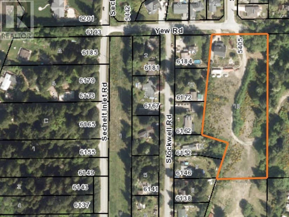 5405 Yew Road, Sechelt, British Columbia  V7Z 0L3 - Photo 2 - R2790525