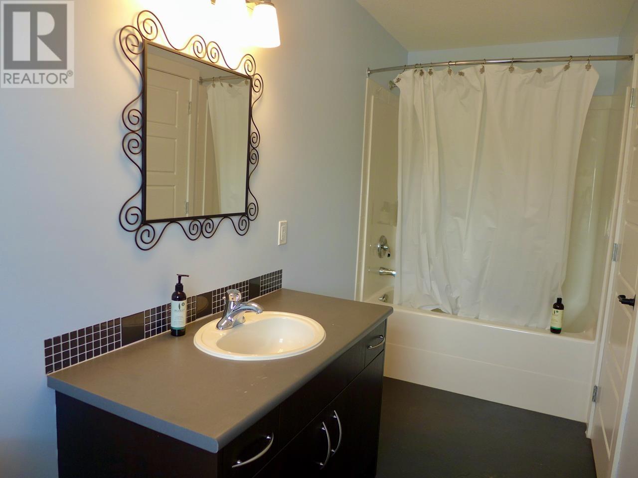 5405 Yew Road, Sechelt, British Columbia  V7Z 0L3 - Photo 25 - R2790525