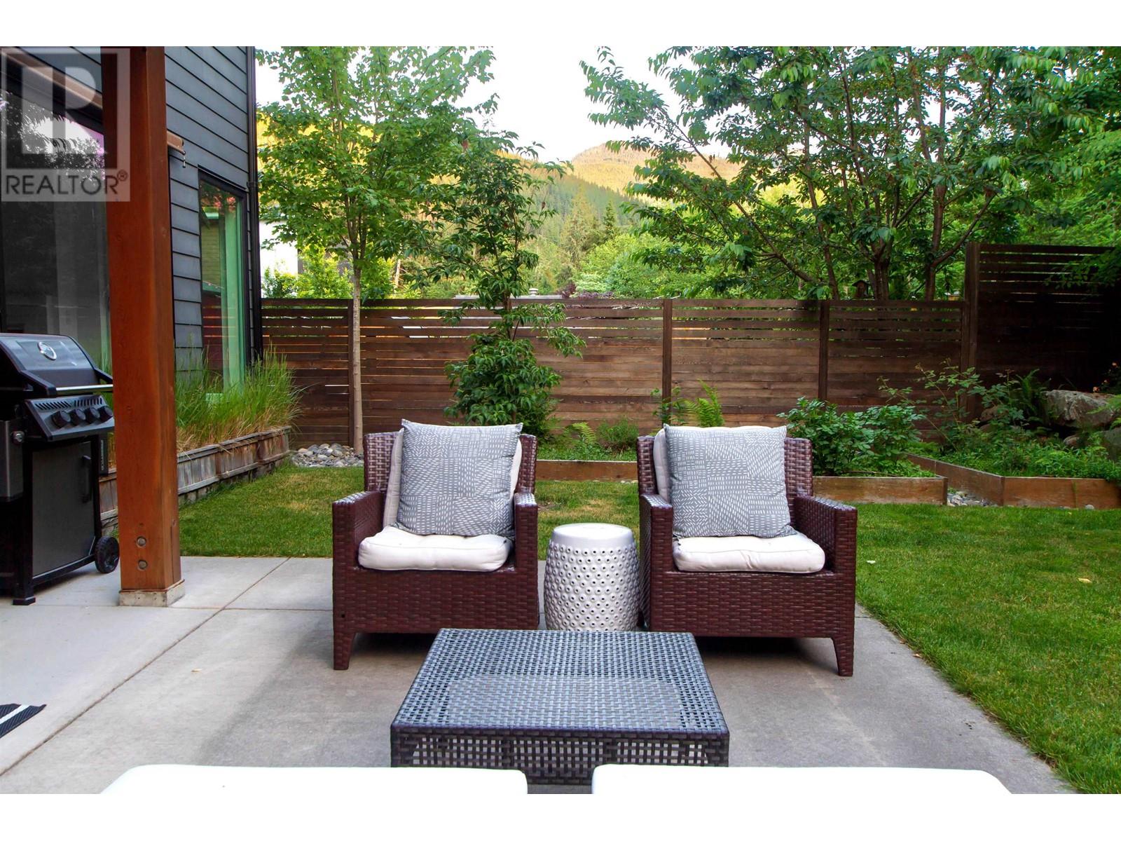 3314 Aristotle Place, Squamish, British Columbia  V8B 0V5 - Photo 6 - R2790563