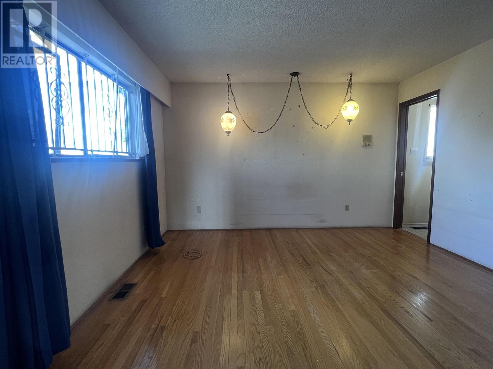 2415 E 28th Avenue, Vancouver, British Columbia  V5R 1R5 - Photo 14 - R2790467