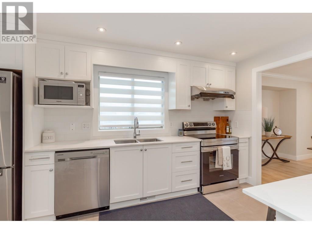 23899 119a Avenue, Maple Ridge, British Columbia  V4R 1W3 - Photo 11 - R2790585