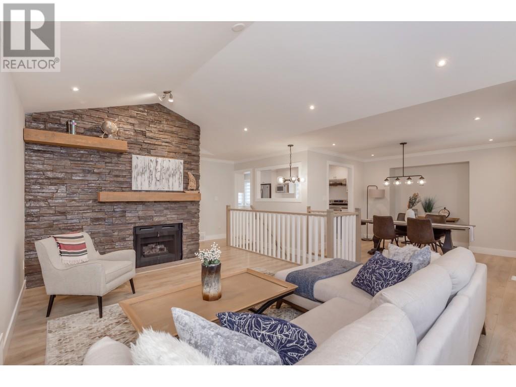 23899 119a Avenue, Maple Ridge, British Columbia  V4R 1W3 - Photo 5 - R2790585