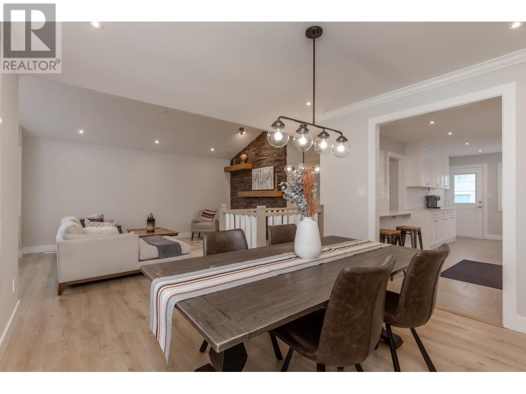 23899 119a Avenue, Maple Ridge, British Columbia  V4R 1W3 - Photo 4 - R2790585