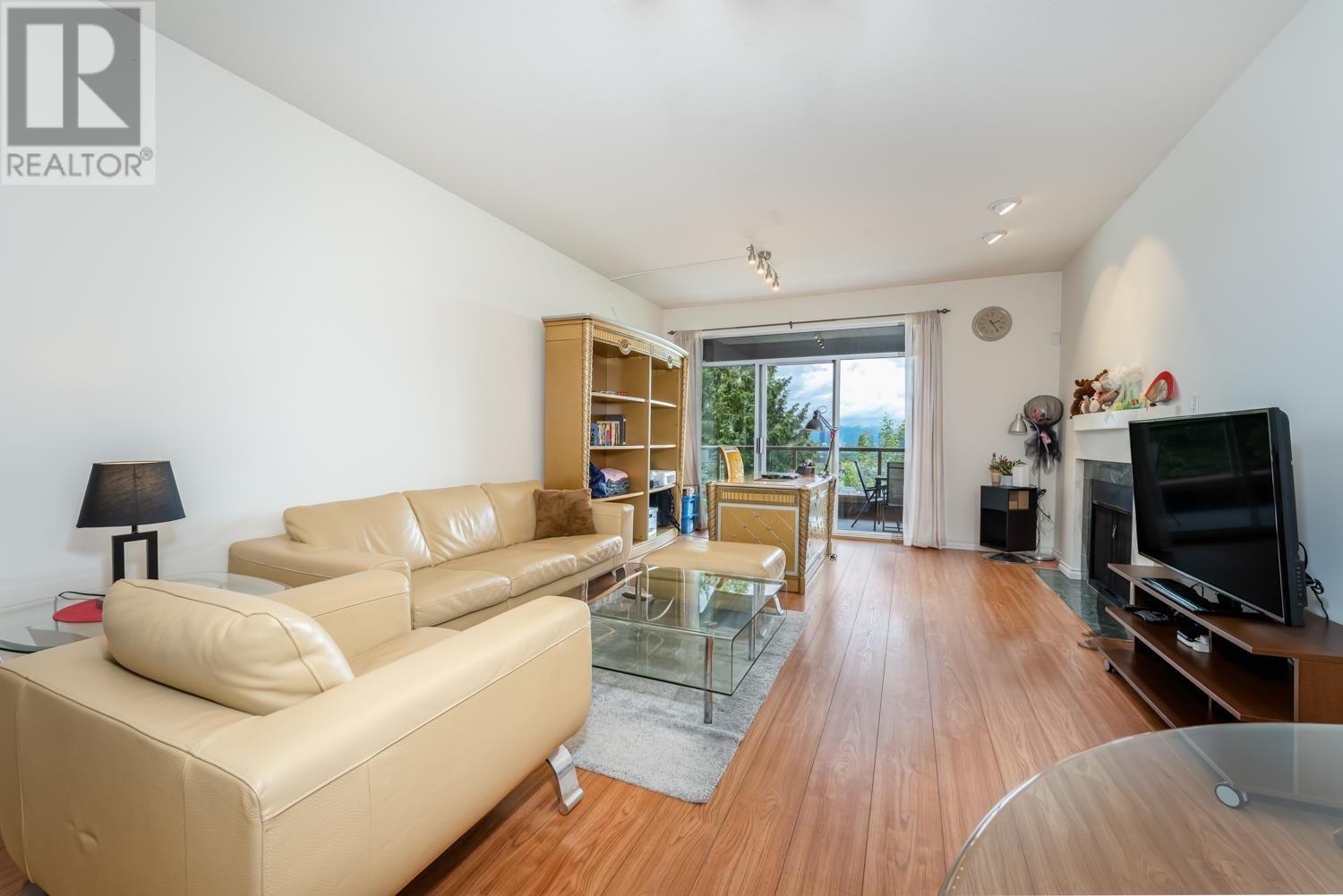 313 4951 Sanders Street, Burnaby, British Columbia  V5H 1S8 - Photo 3 - R2790608