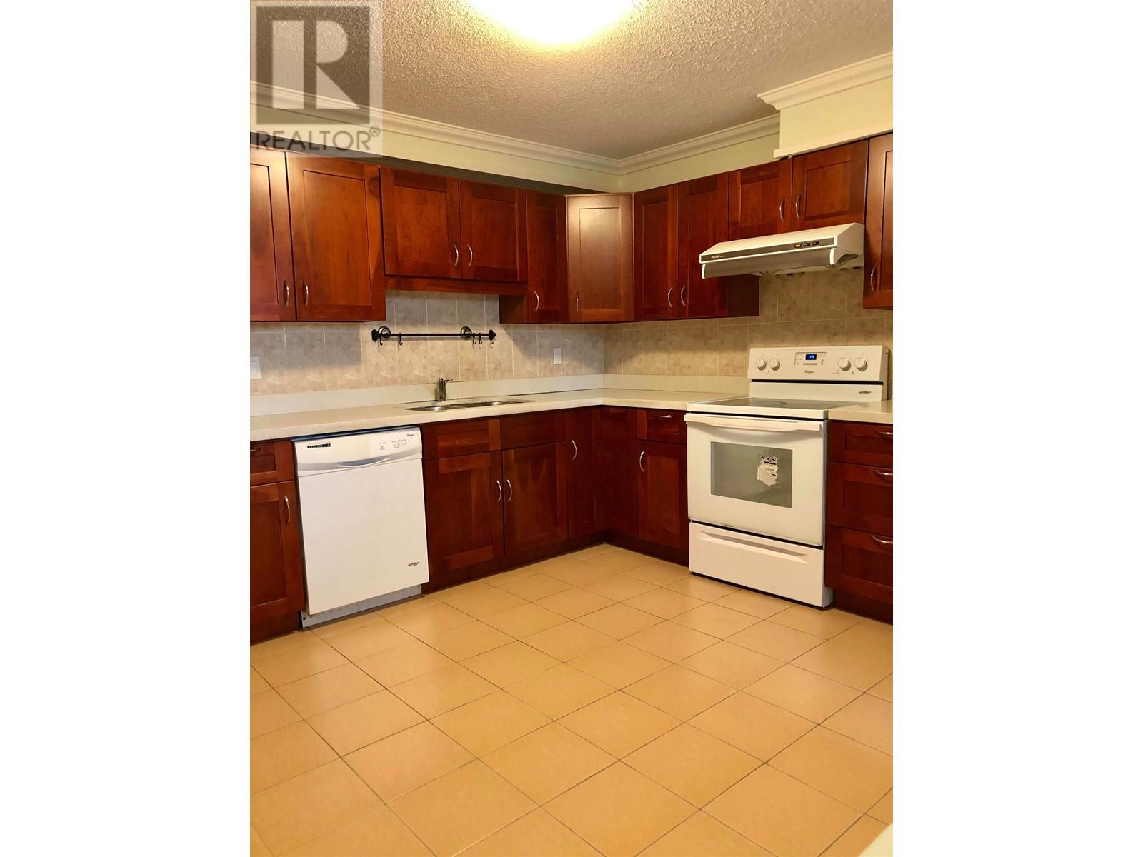 3991 Bond Street, Burnaby, British Columbia  V5H 1E7 - Photo 3 - R2790758