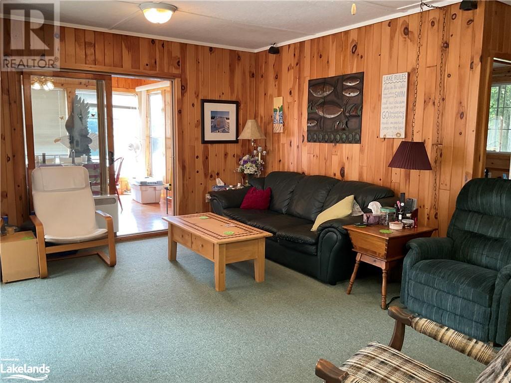 185 Wilson Lake, Port Loring, Ontario P0H 1Y0 (25740989) Bay