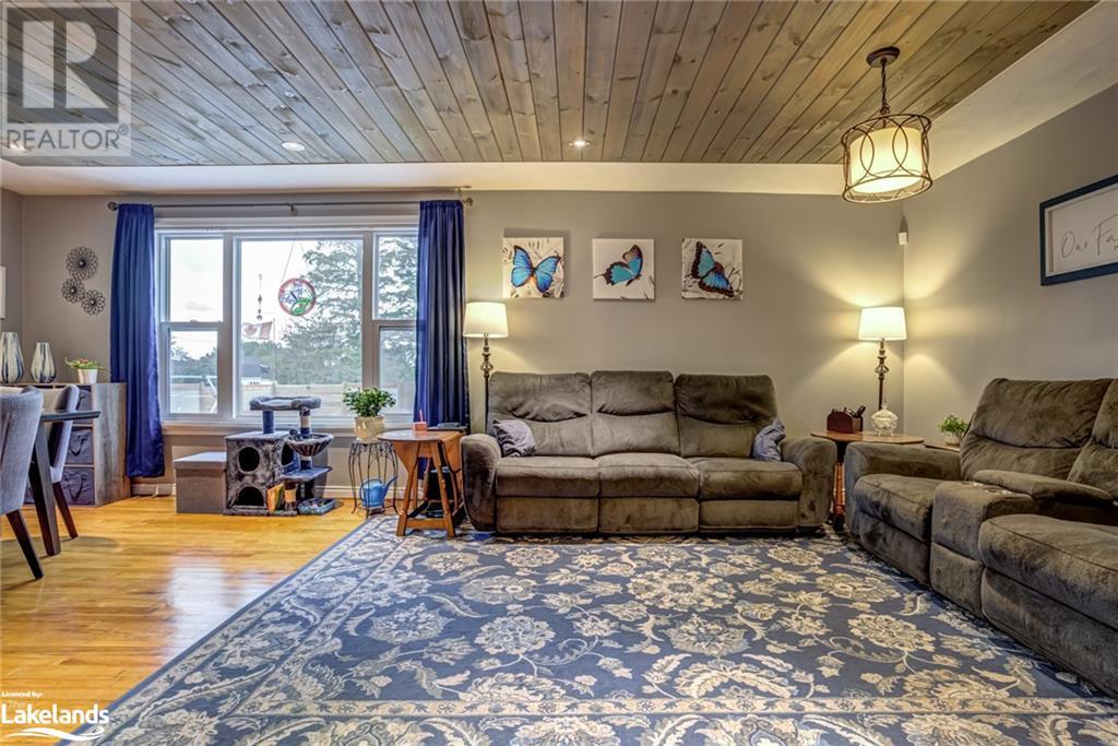 1402 17 Highway E, Rutherglen, Ontario P0H 2E0 (25741948)