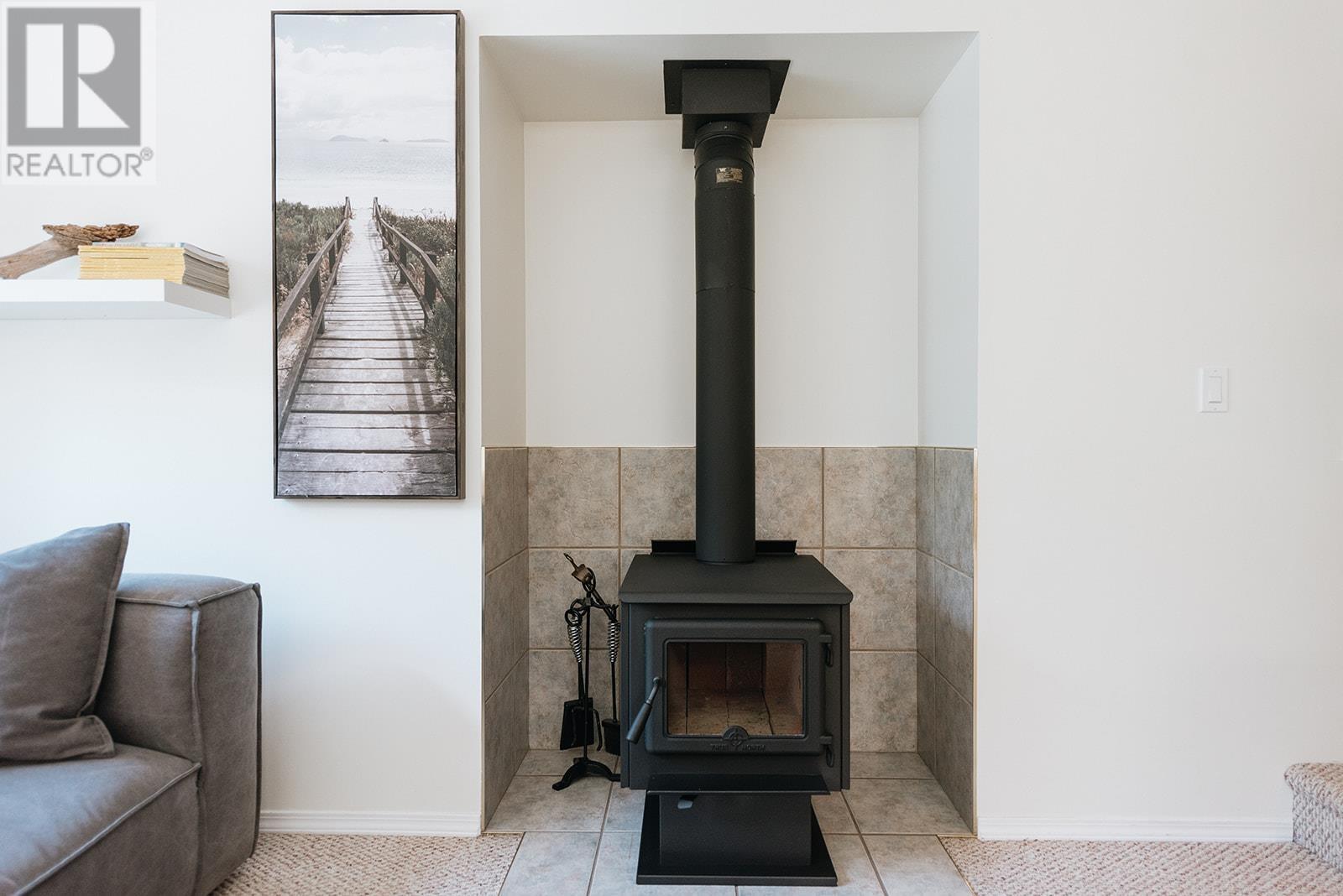 8650 Redrooffs Road, Halfmoon Bay, British Columbia  V7Z 1E7 - Photo 10 - R2790948