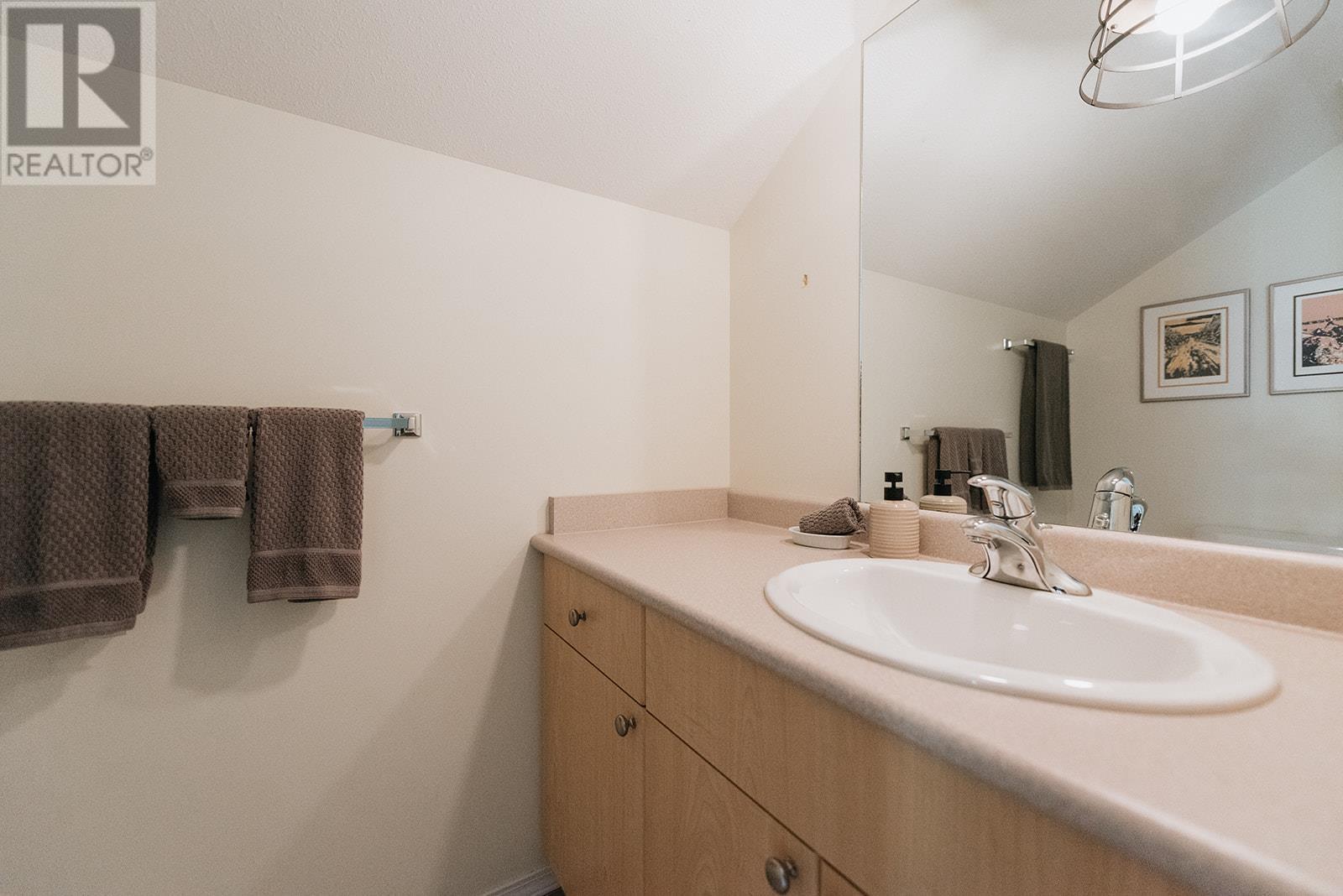 8650 Redrooffs Road, Halfmoon Bay, British Columbia  V7Z 1E7 - Photo 17 - R2790948