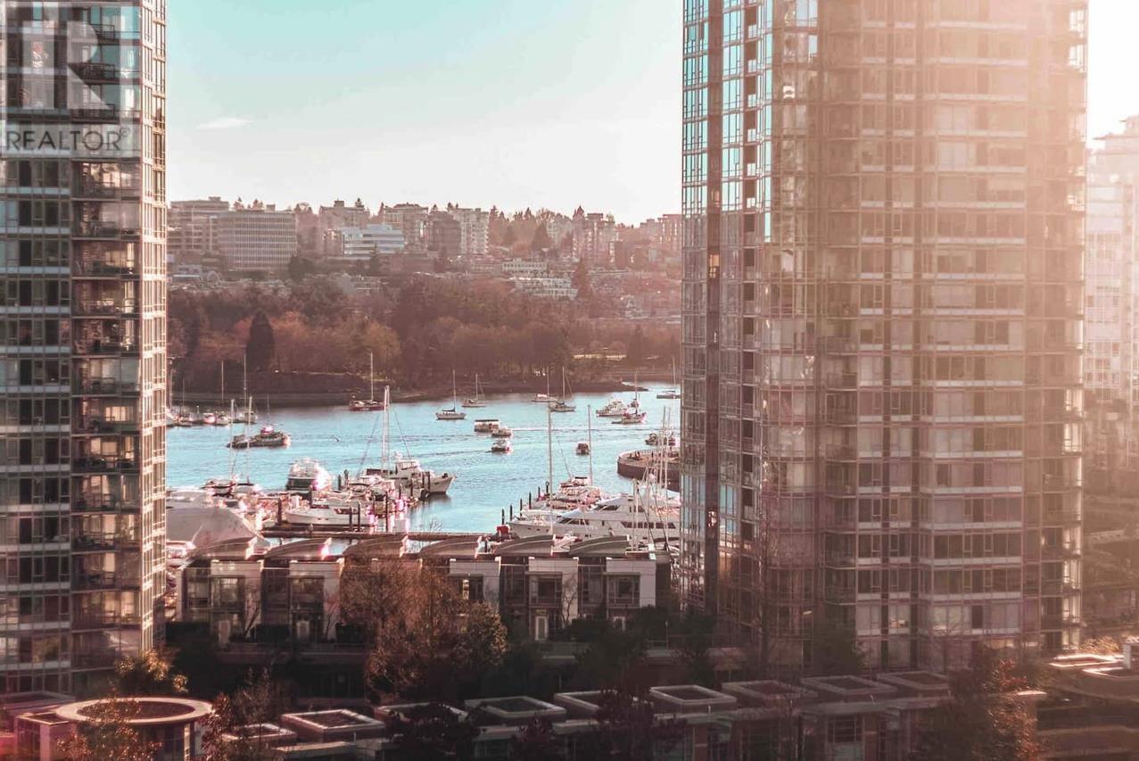 1202 89 NELSON STREET, vancouver, British Columbia
