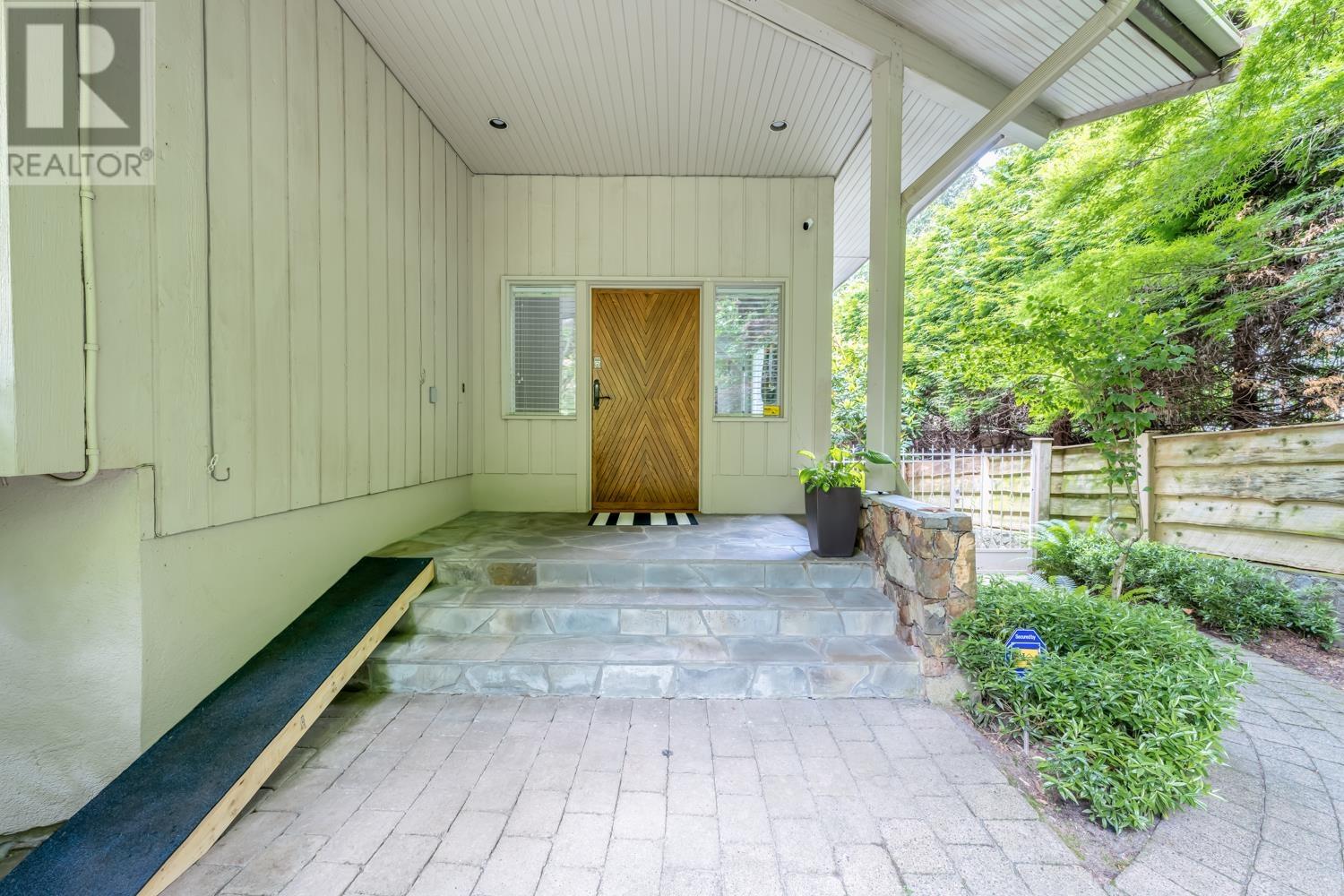 1755 30th Street, West Vancouver, British Columbia  V7V 4P1 - Photo 8 - R2791281