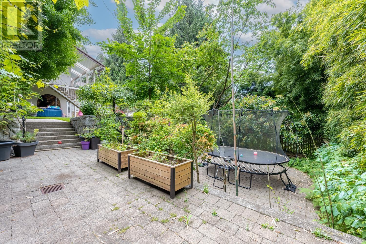 1755 30th Street, West Vancouver, British Columbia  V7V 4P1 - Photo 9 - R2791281