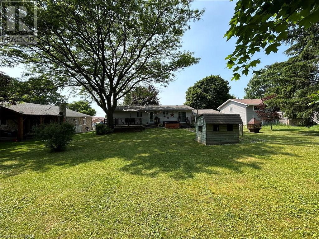 31 John Street, Belgrave, Ontario N0G 1E0 (25748700) Julie Patterson
