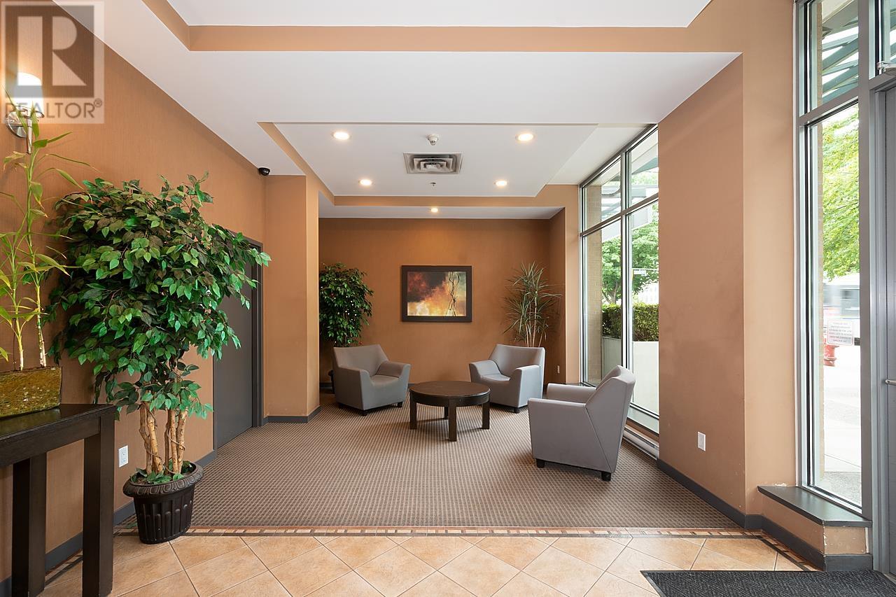 204 189 National Avenue, Vancouver, British Columbia  V6A 4L8 - Photo 2 - R2789485