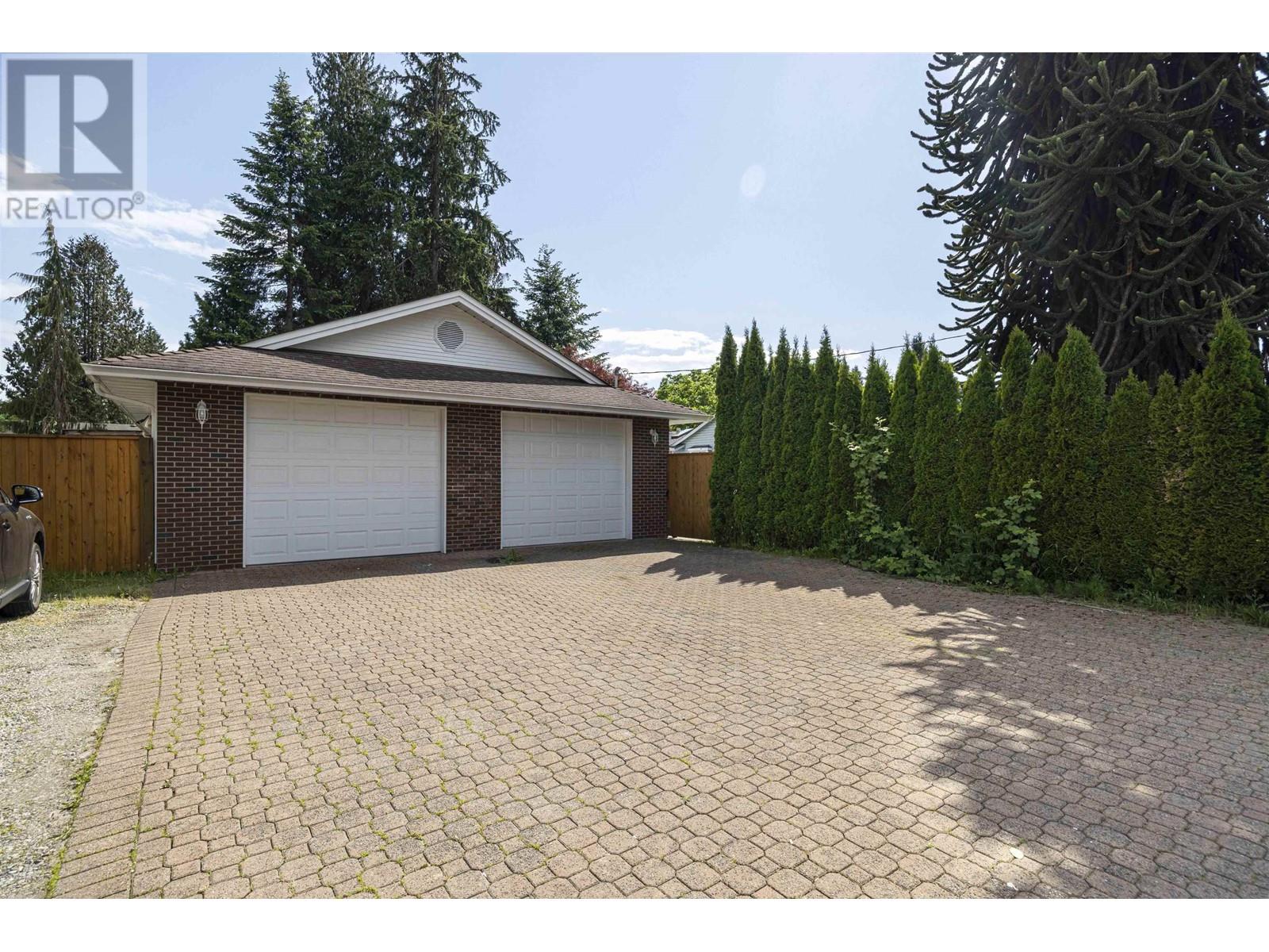 21108 Dewdney Trunk Road, Maple Ridge, British Columbia  V2X 3E9 - Photo 3 - R2779213