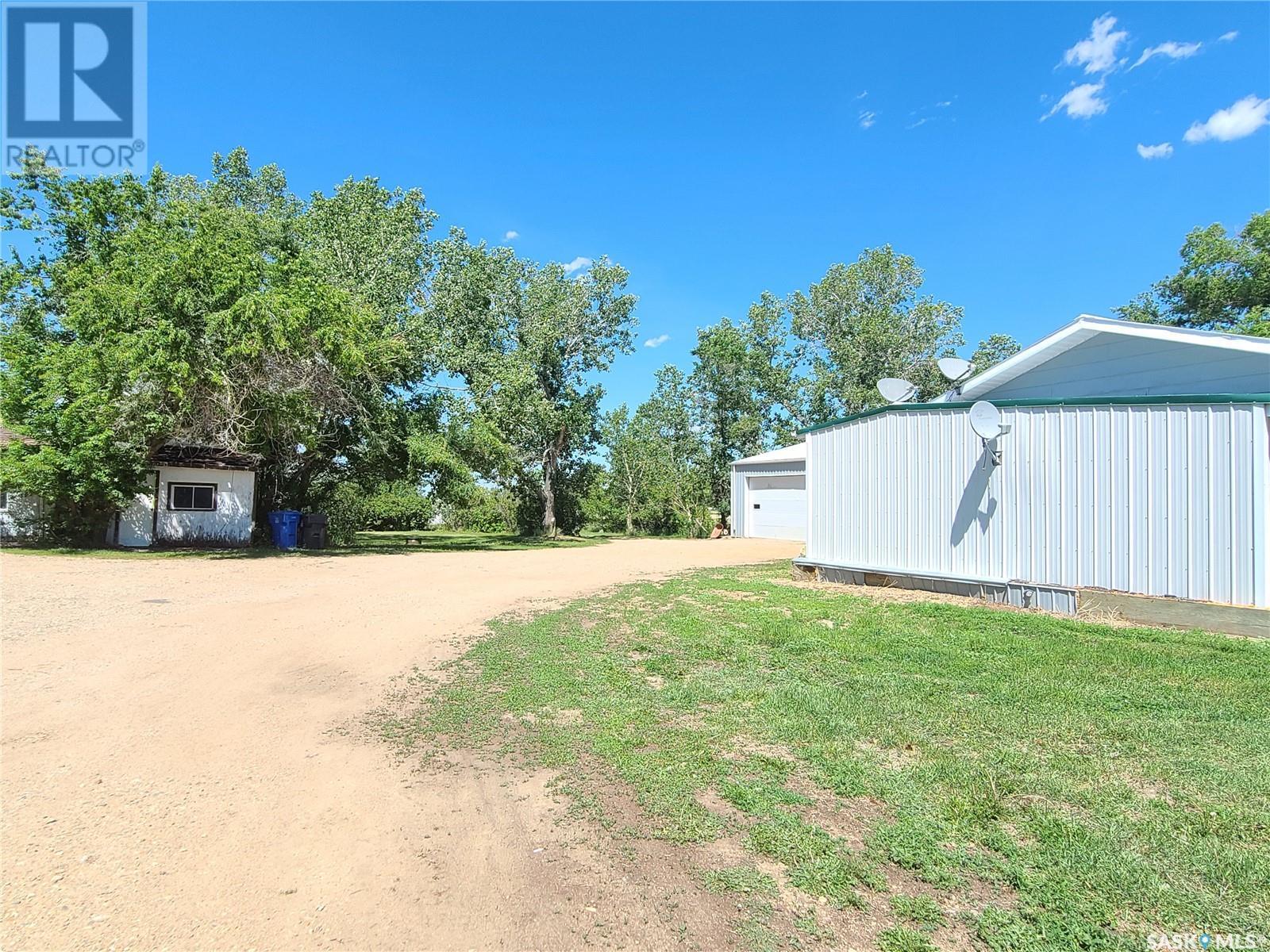 202 Labbie Street, Radville, Saskatchewan  S0C 2G0 - Photo 28 - SK934605