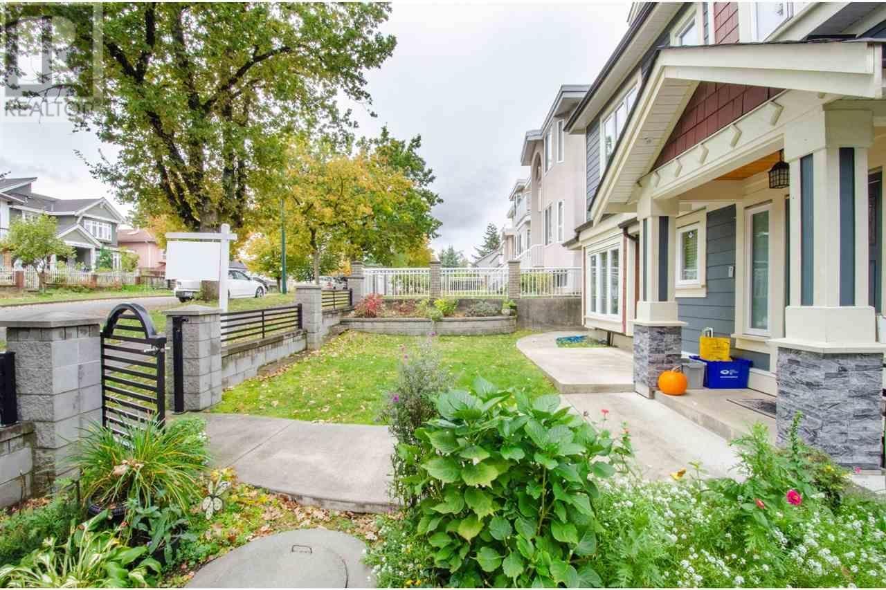 2477 St. Lawrence Street, Vancouver, British Columbia  V5R 2R6 - Photo 2 - R2791980