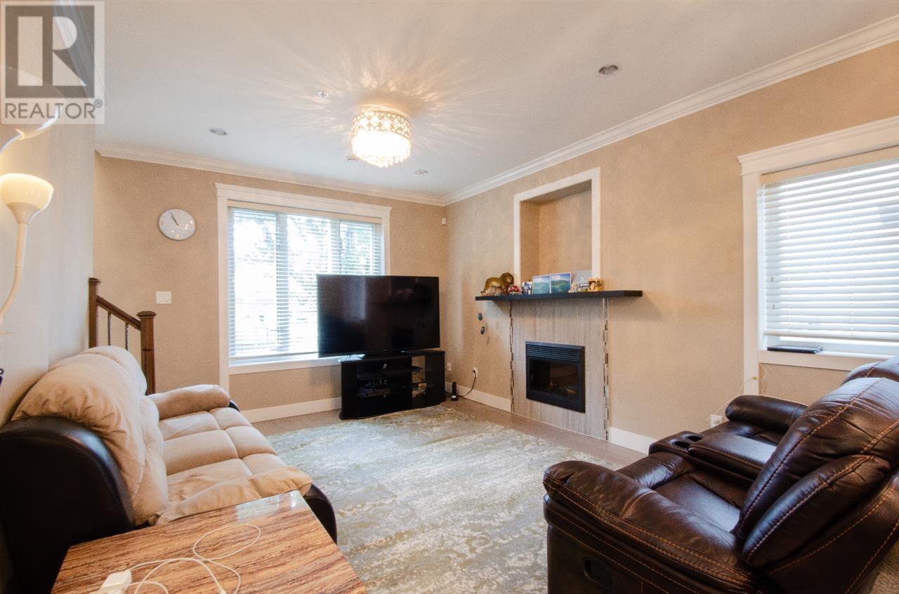 2477 St. Lawrence Street, Vancouver, British Columbia  V5R 2R6 - Photo 6 - R2791980