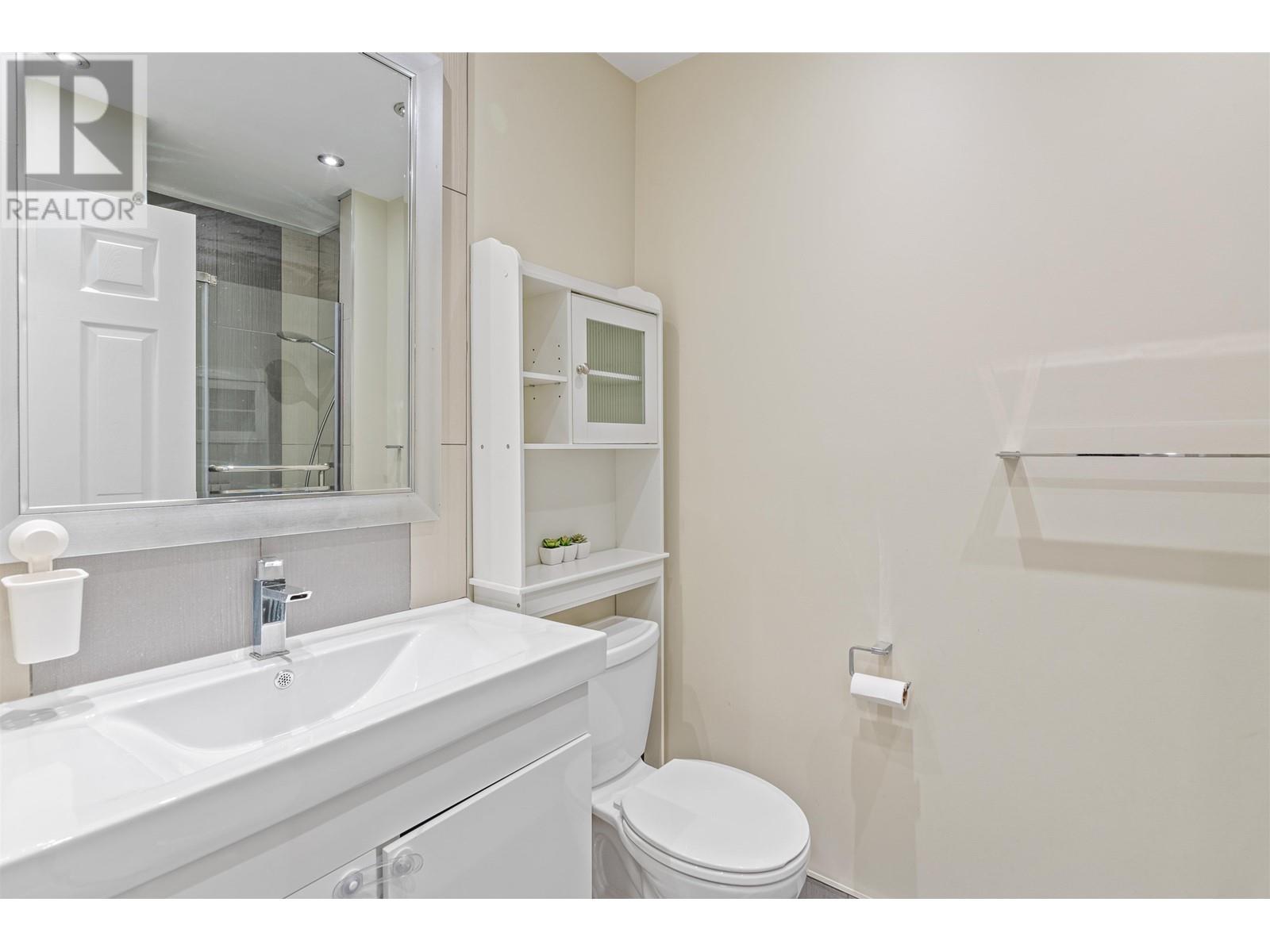 2535 Gordon Avenue, Port Coquitlam, British Columbia  V3C 3Z3 - Photo 10 - R2791994