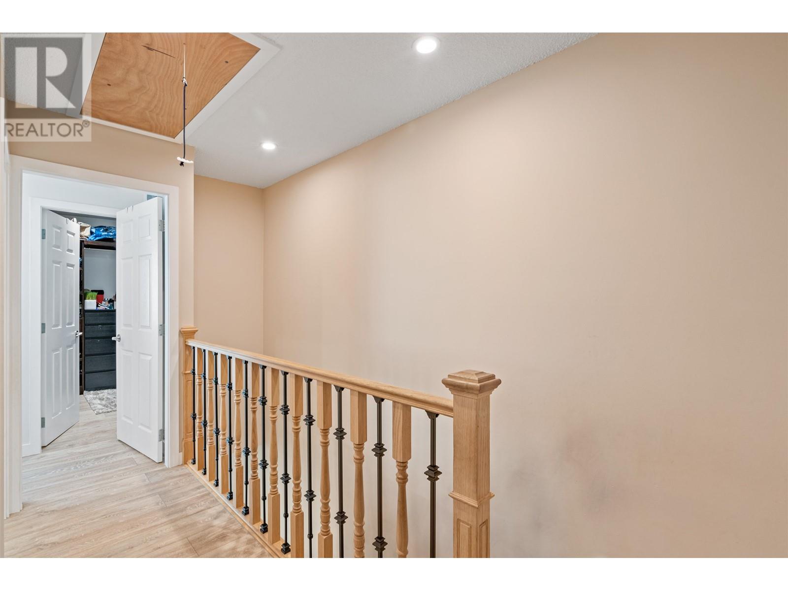 2535 Gordon Avenue, Port Coquitlam, British Columbia  V3C 3Z3 - Photo 21 - R2791994