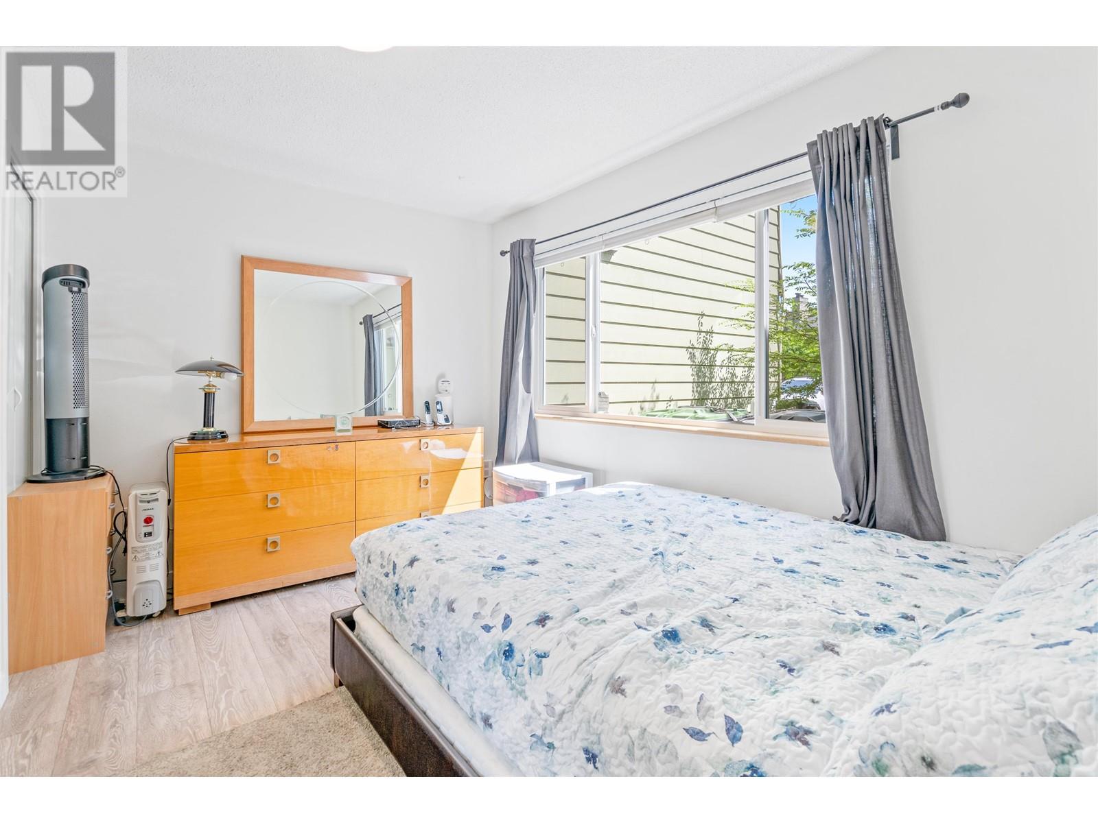 2535 Gordon Avenue, Port Coquitlam, British Columbia  V3C 3Z3 - Photo 5 - R2791994