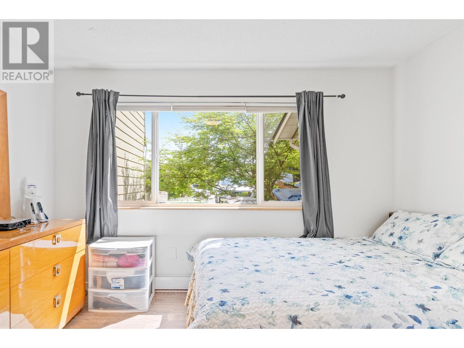 2535 Gordon Avenue, Port Coquitlam, British Columbia  V3C 3Z3 - Photo 8 - R2791994