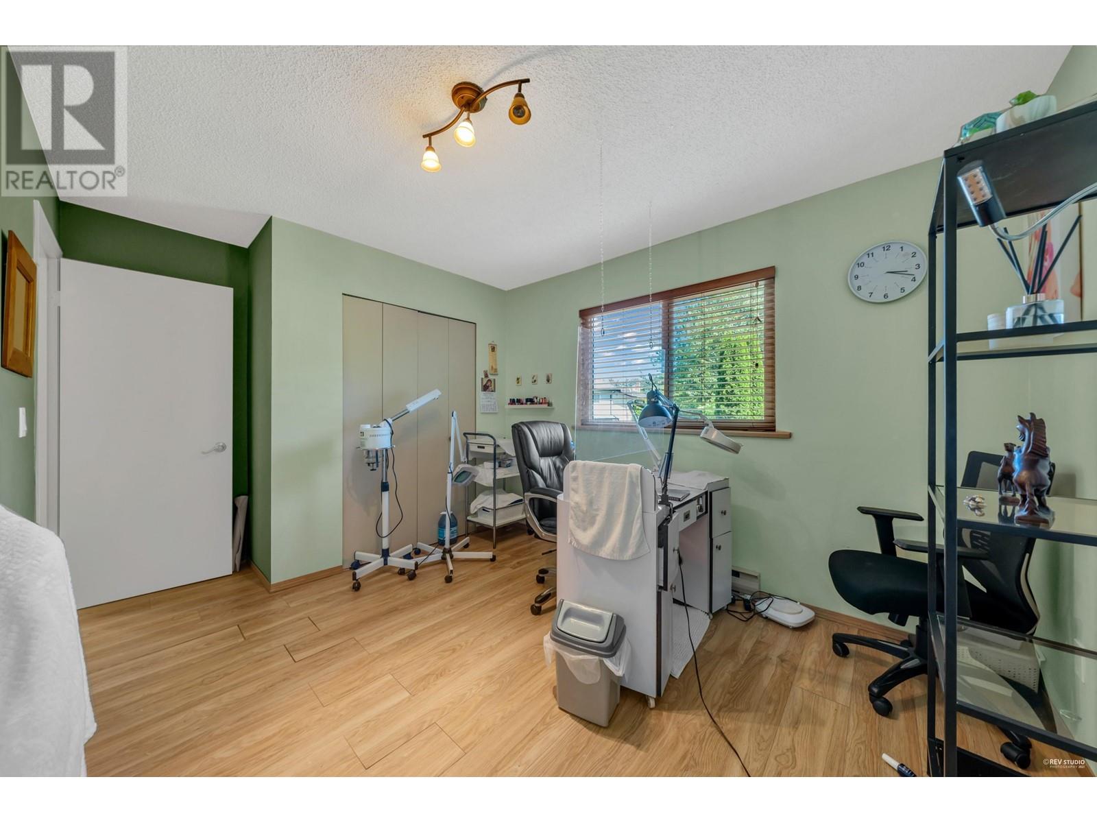 6640 Shawnigan Place, Richmond, British Columbia  V7E 4W9 - Photo 30 - R2791173