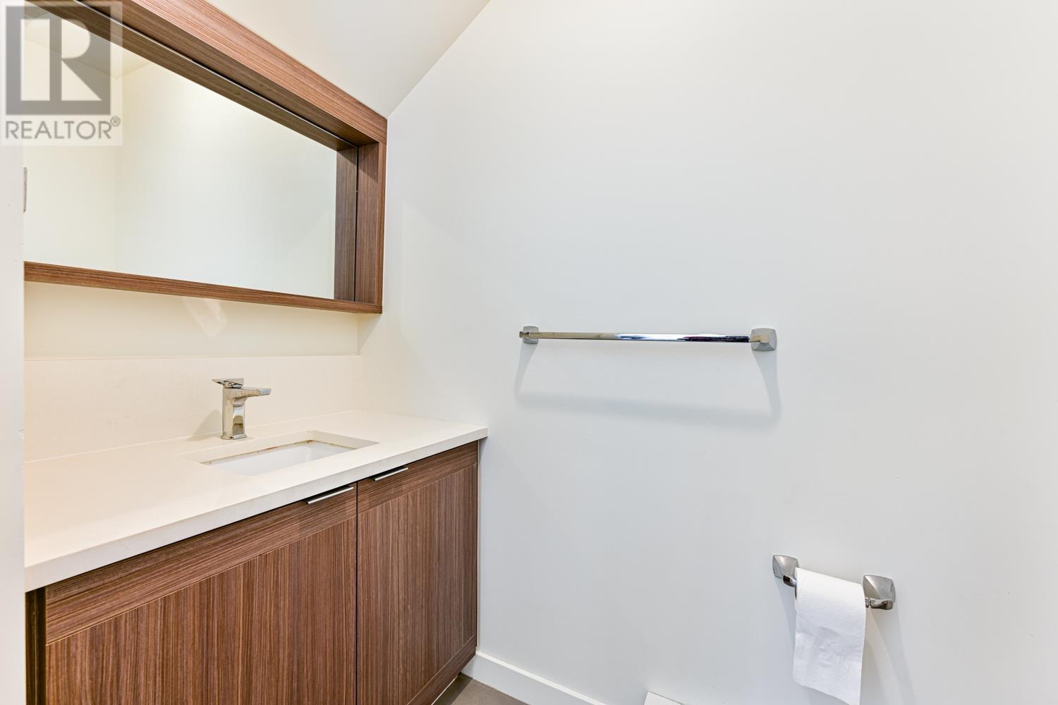 5033 Imperial Street, Burnaby, British Columbia  V5J 0J3 - Photo 6 - R2776393