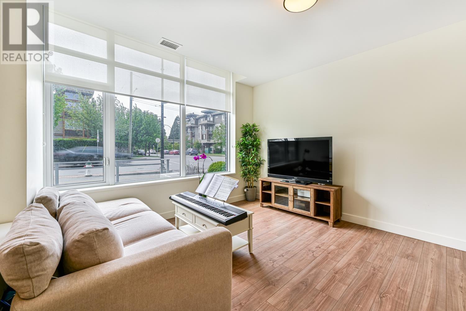 5033 Imperial Street, Burnaby, British Columbia  V5J 0J3 - Photo 5 - R2776393