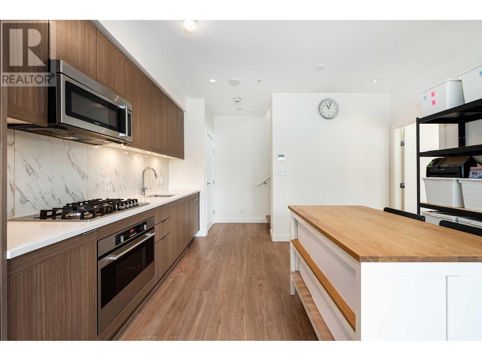 5033 Imperial Street, Burnaby, British Columbia  V5J 0J3 - Photo 8 - R2776393