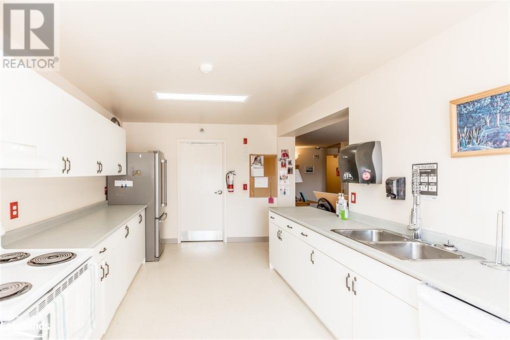 333 Lafontaine Road W Unit# 210, Tiny, Ontario  L9M 0H1 - Photo 21 - 40398146