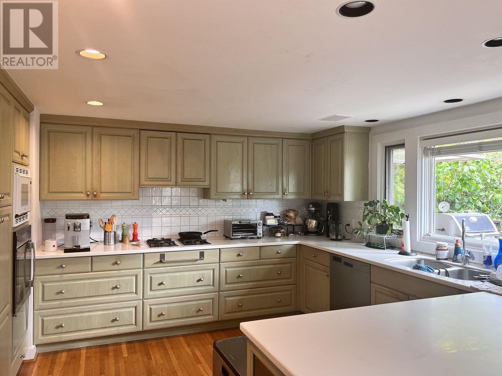 3030 W 44th Avenue, Vancouver, British Columbia  V6N 3K6 - Photo 3 - R2787194