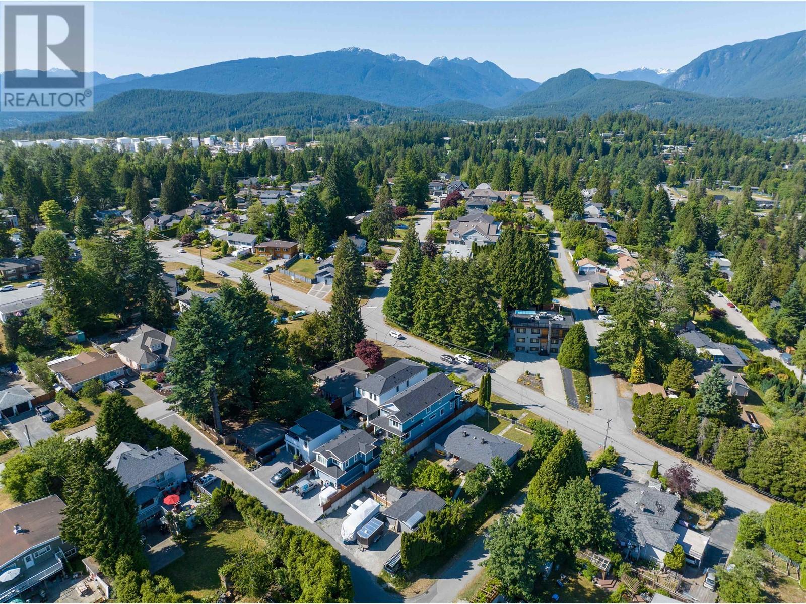 205a Mount Royal Drive, Port Moody, British Columbia  V3H 1P9 - Photo 10 - R2788033