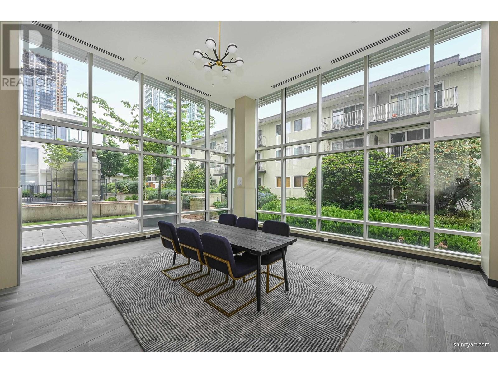 Listing Picture 6 of 18 : 405 6288 CASSIE AVENUE, Burnaby / 本拿比 - 魯藝地產 Yvonne Lu Group - MLS Medallion Club Member