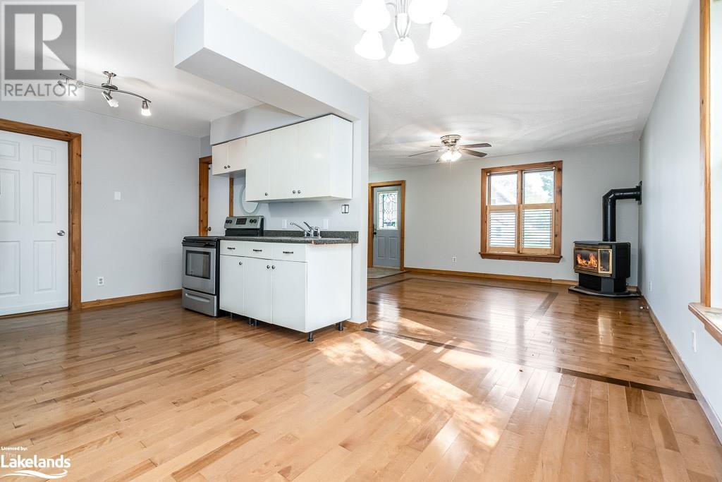 244 Hugel Avenue, Midland, Ontario L4R 1T2 (25694720) Bay