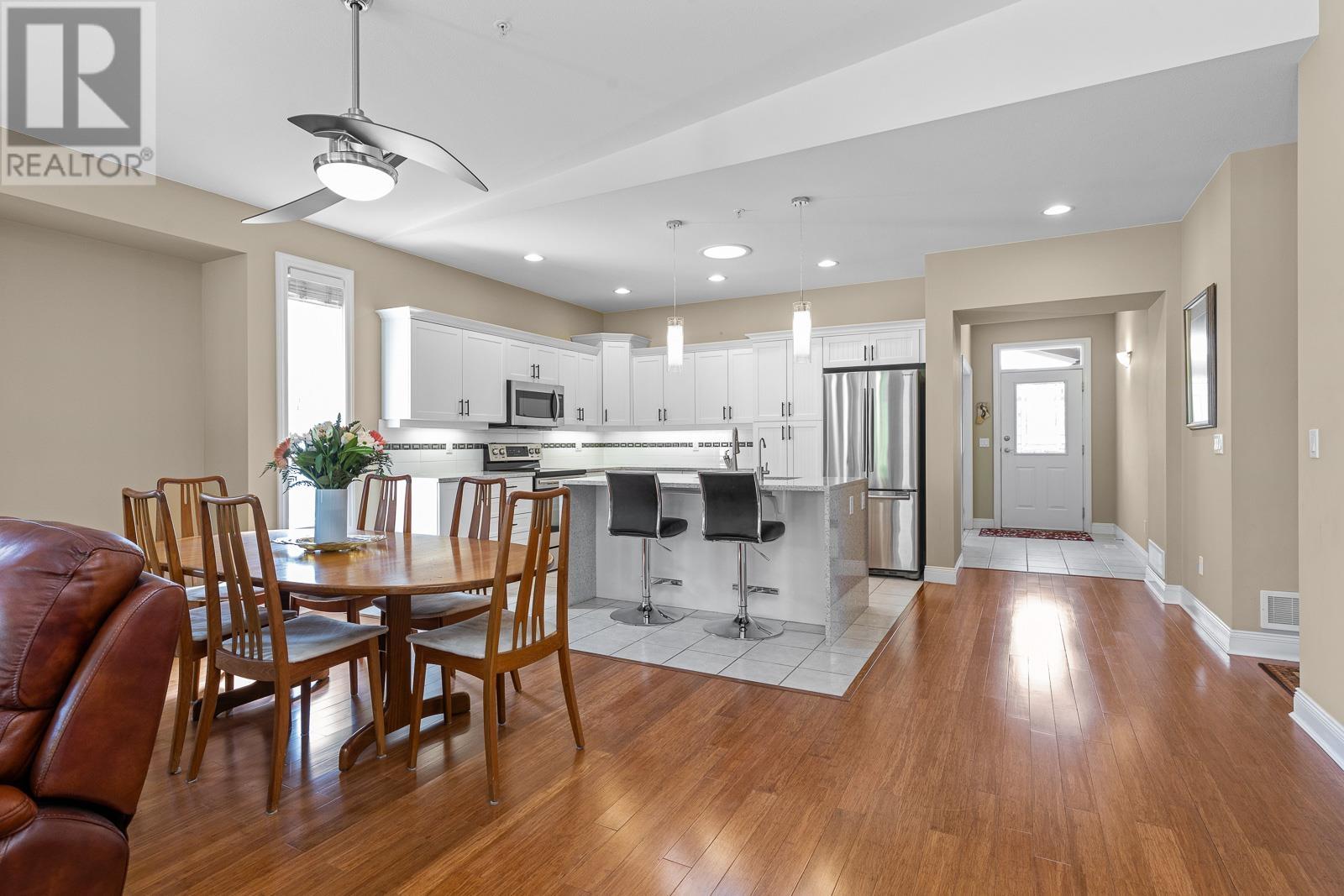 127 19639 Meadow Gardens Way, Pitt Meadows, British Columbia  V3Y 2T5 - Photo 8 - R2792142