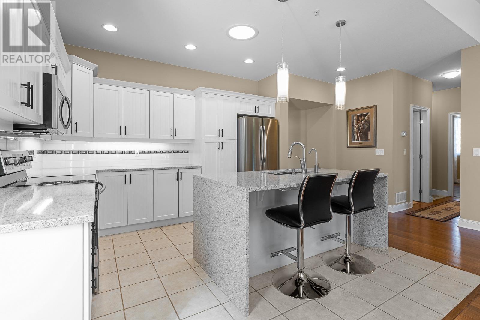 127 19639 Meadow Gardens Way, Pitt Meadows, British Columbia  V3Y 2T5 - Photo 6 - R2792142