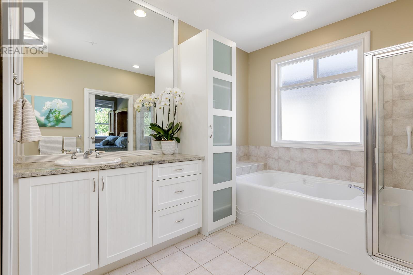 127 19639 Meadow Gardens Way, Pitt Meadows, British Columbia  V3Y 2T5 - Photo 34 - R2792142