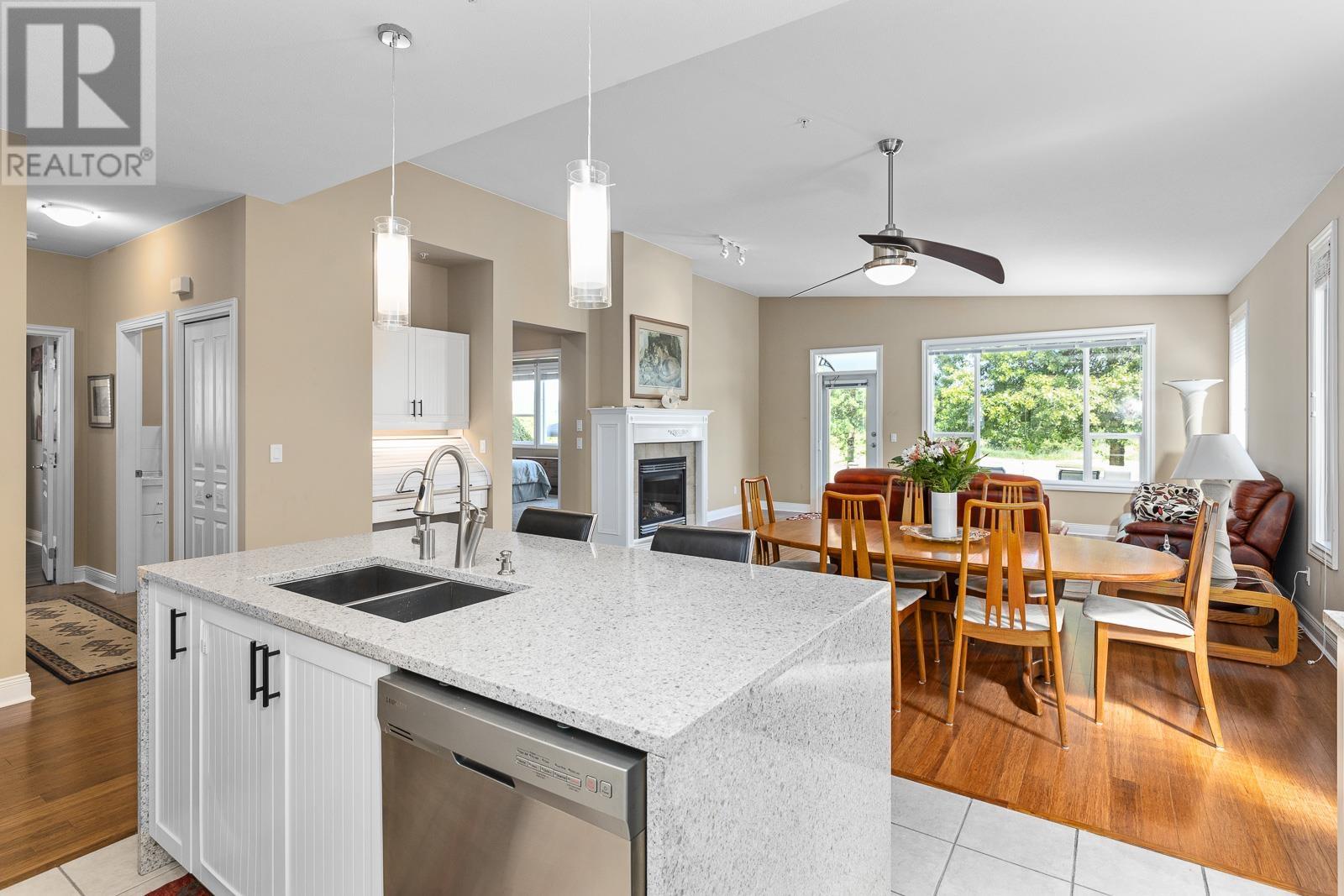 127 19639 Meadow Gardens Way, Pitt Meadows, British Columbia  V3Y 2T5 - Photo 7 - R2792142