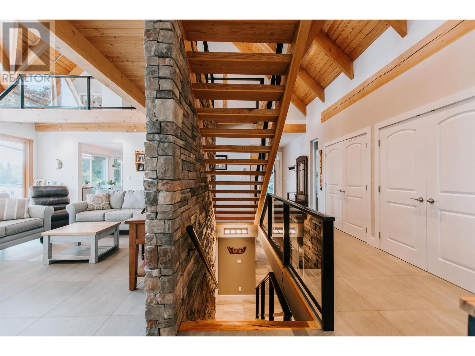 4990 Francis Peninsula Road, Pender Harbour, British Columbia  V0N 2H1 - Photo 17 - R2792757