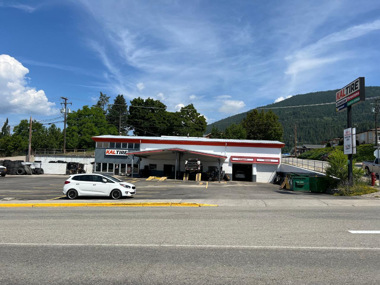 1816 Canyon Street, Creston, British Columbia  V0B 1G0 - Photo 4 - 2471582