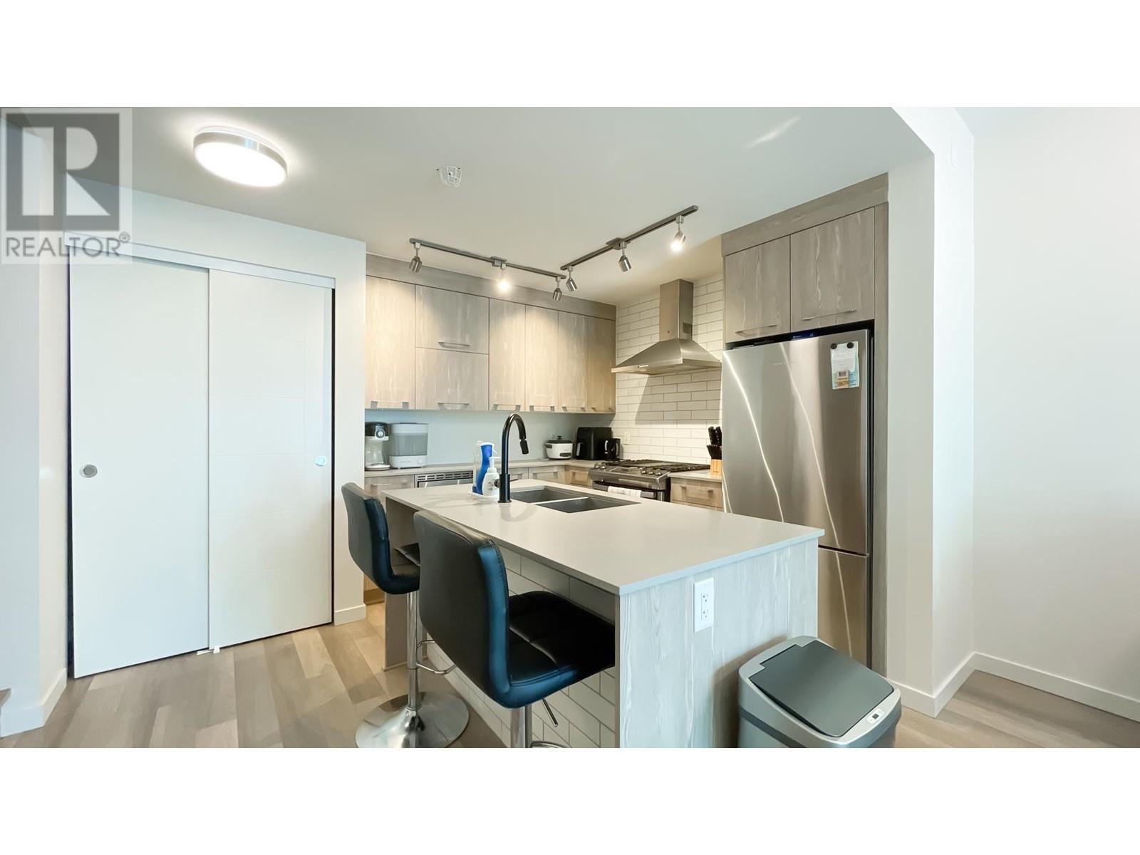 1019 Quebec Street, New Westminster, British Columbia  V3M 0M3 - Photo 3 - R2792750
