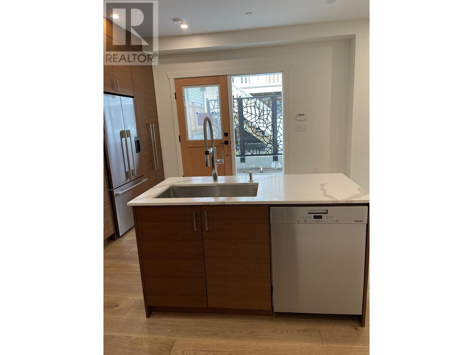 1349 E 19th Avenue, Vancouver, British Columbia  V5V 1L4 - Photo 11 - R2767961