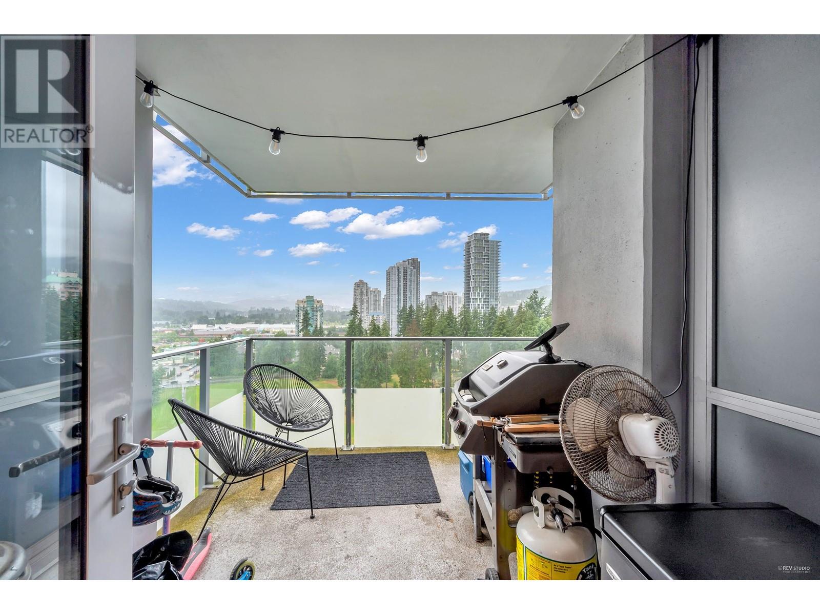 1908 3093 Windsor Gate, Coquitlam, British Columbia  V3B 0N2 - Photo 9 - R2792971